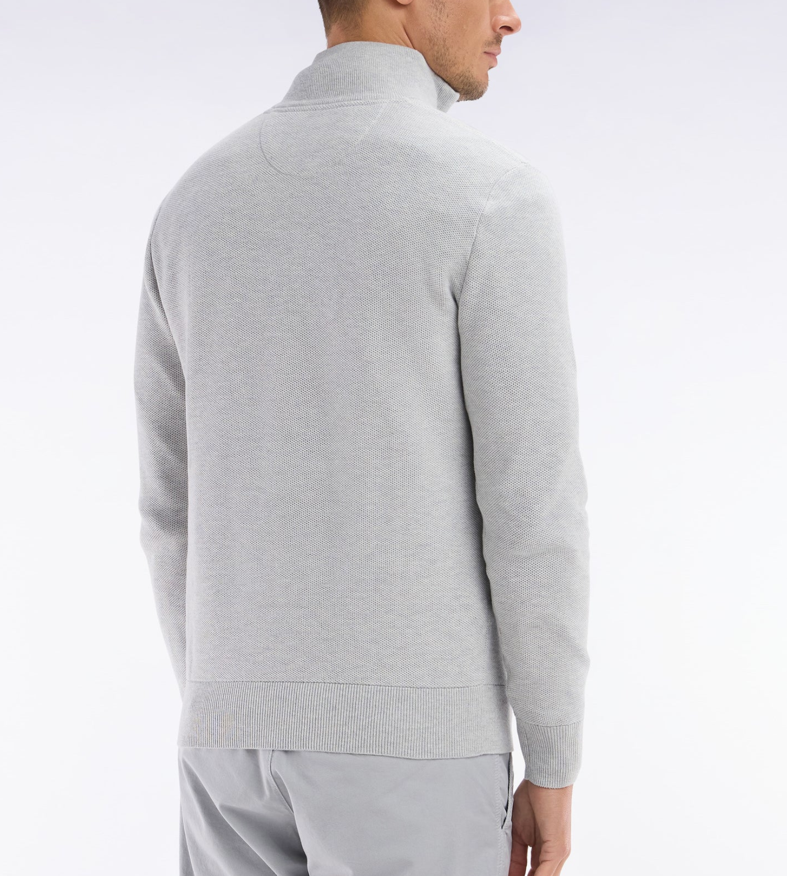 PULL GRIS
